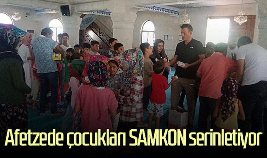 Afetzede çocukları SAMKON serinletiyor