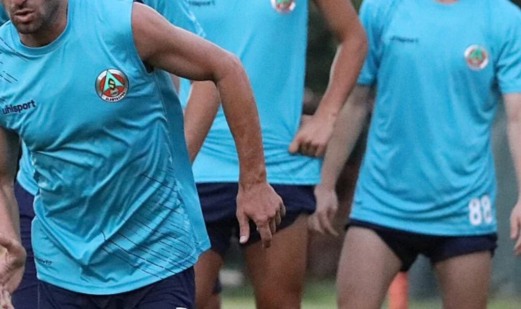 Alanyaspor'da 12 ayrılık birden