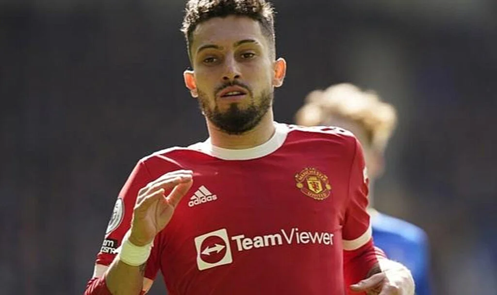 Alex Telles, Al-Nassr’a imzayı attı