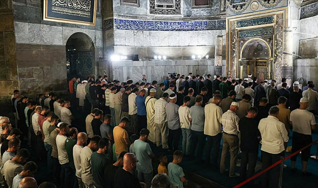 Ayasofya-i Kebir Cami-i Şerifi'nin İbadete Açılmasının Üçüncü Yıl Dönümü