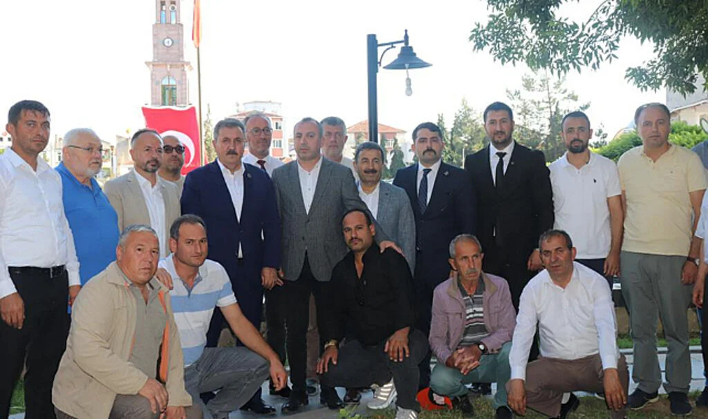 BBP Genel Başkanı Destici, Samsun'da Taziye Ziyaretinde Bulundu