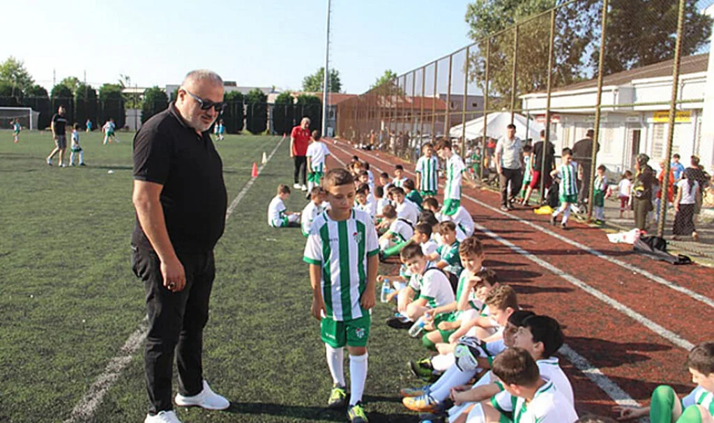 Çarşambaspor Kulübü Başkanı Özkan Yıldırım: 'Çocuklarımıza Futbol Sevgisi Aşılıyoruz'