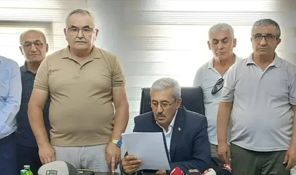 CHP’de Sular Durulmuyor, 9 Belediye Meclis Üyesi İstifa Etti