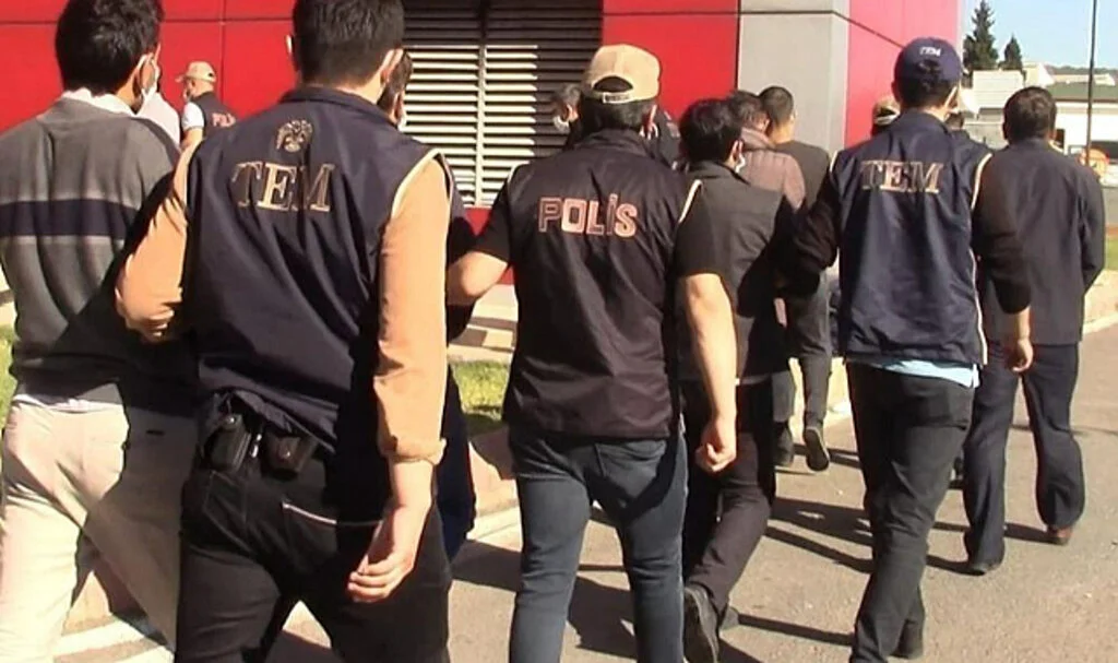Denizli'de FETÖ ve PKK Üyelerine Operasyon