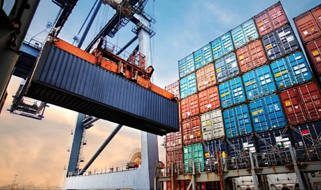 Dış Ticaret Açığı Haziran'da Yüzde 37,3 Azaldı