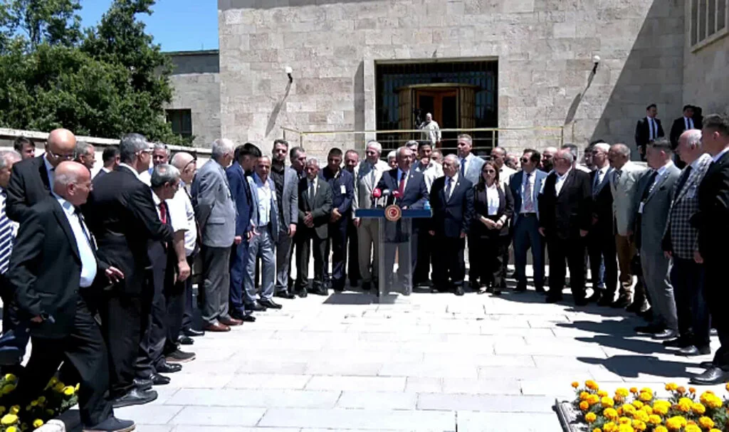 DSP Genel Başkanı Aksakal: "Temel Kriterimiz, Milli Çıkarlarımız ve Halkın Yararı Olacaktır"