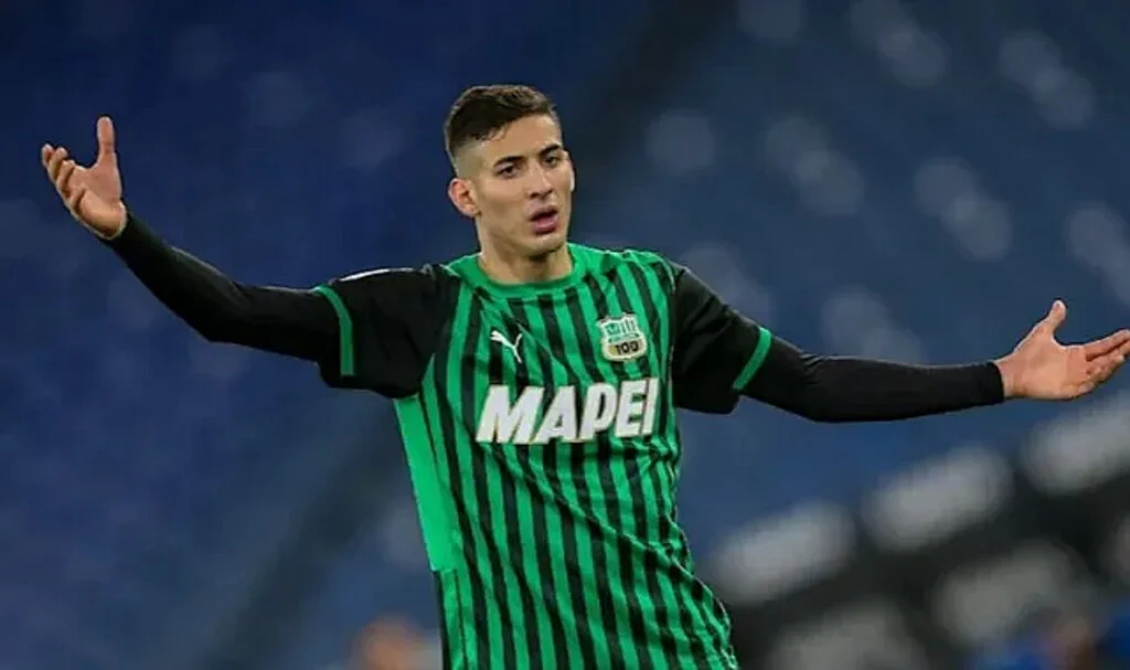 Fenerbahçe, Mert Müldür Transferinde İstediği Rakamlarda Israr Ediyor