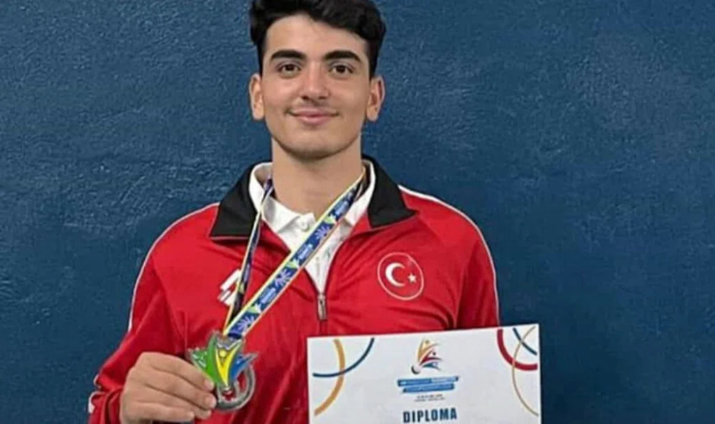 Furkan Büyükgöze Dünya 2.'si Oldu