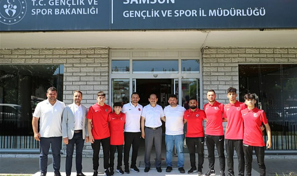 Güreşçiler Başarılarını Paylaştı