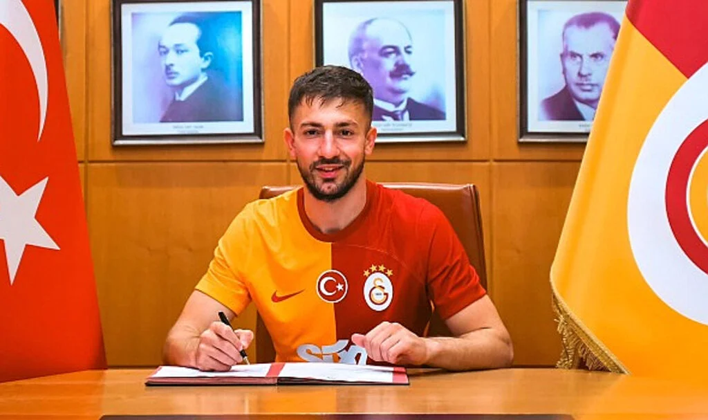 Halil Dervişoğlu'ndan Galatasaray'a 4 yıllık imza