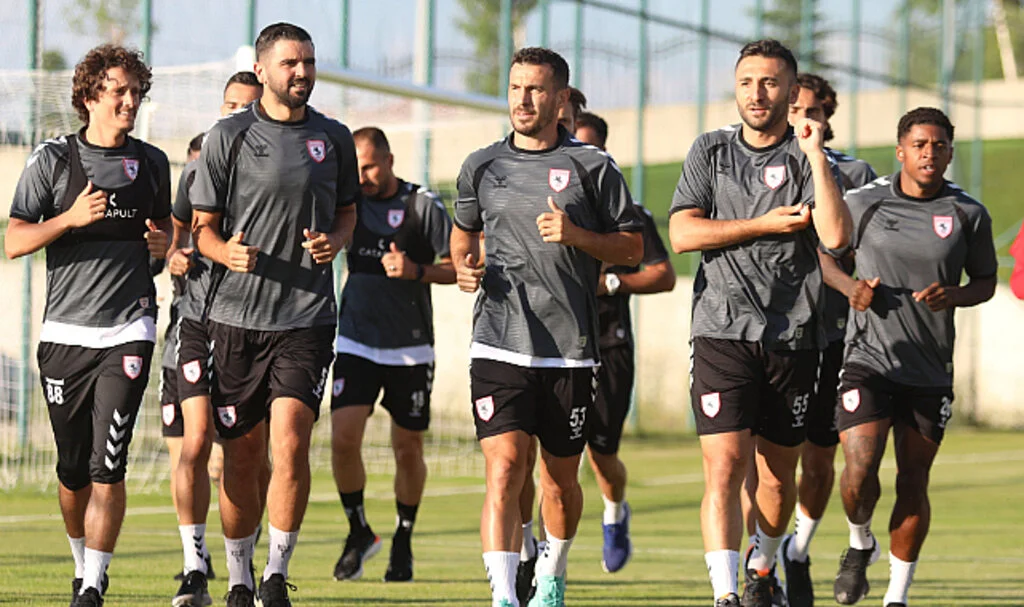 Hüseyin Eroğlu nefes aldırmıyor