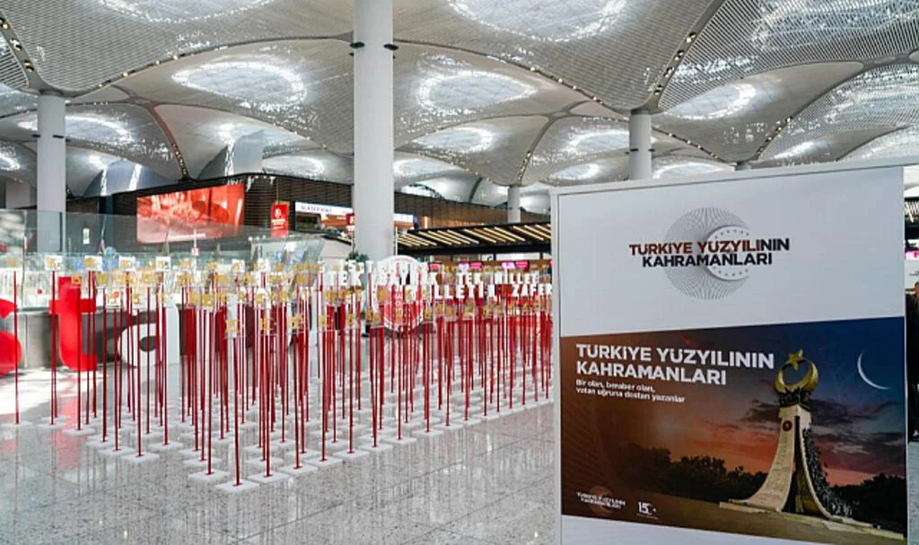 İGA İstanbul Havalimanı’nda 15 Temmuz Özel Sergisi Açıldı