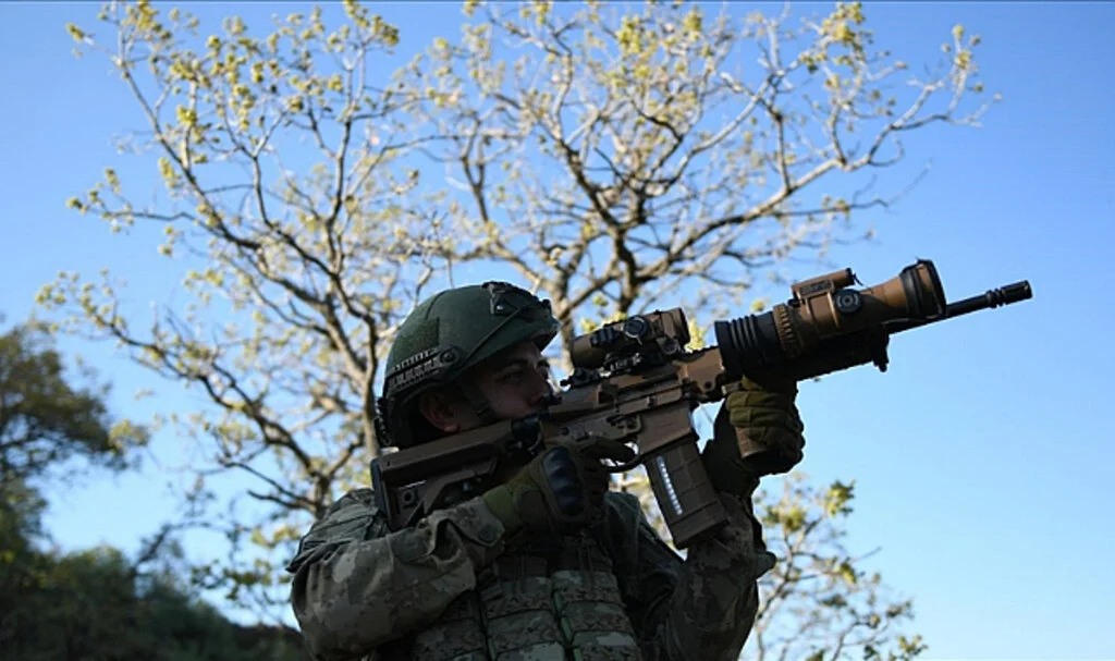Irak'ın ve Suriye'nin Kuzeyinde 2 Terörist Etkisiz Hale Getirildi
