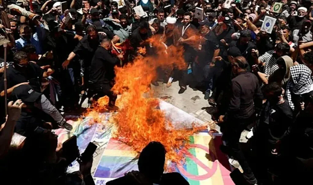 Irak’ta Tansiyon Yükseldi: Sadr Destekçisi Yüzlerce Eylemci Protesto Gösterisine Katıldı