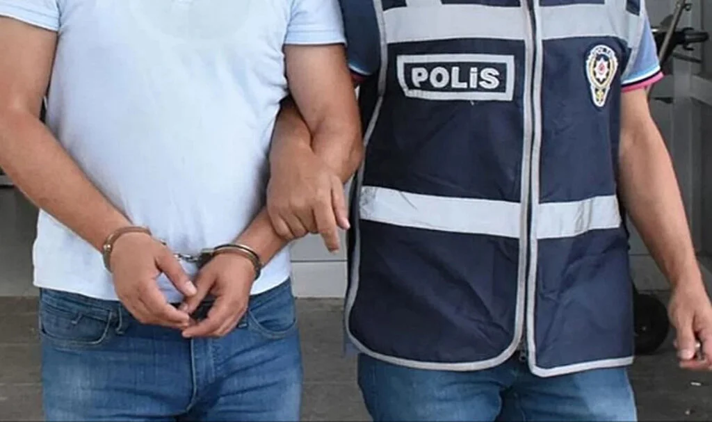 İstanbul'da Eylem Hazırlığındaki 2 Terörist Gözaltına Alındı