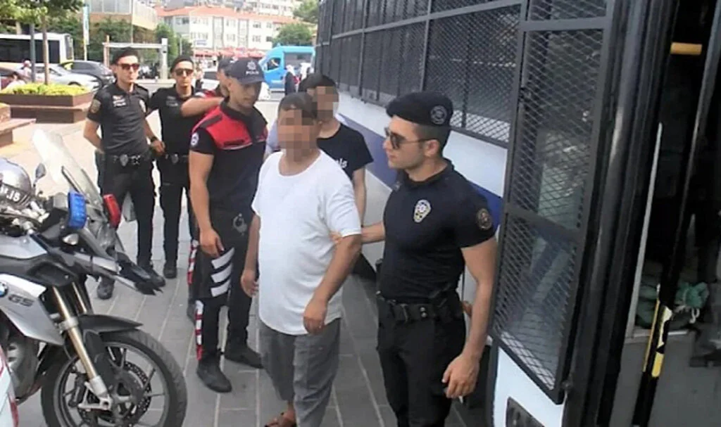 İstanbul’da Kamyonlara Kaçak Göçmen Operasyonu