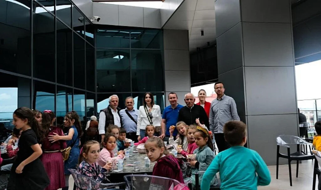 Kavak YEG'dan Kırsal Mahalle Çocuklarına Şehir Gezisi