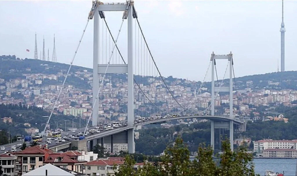 KDV Artışı, Köprü ve Otoyol Geçiş Ücretlerine Yansıdı! İşte Yeni Fiyat Listesi