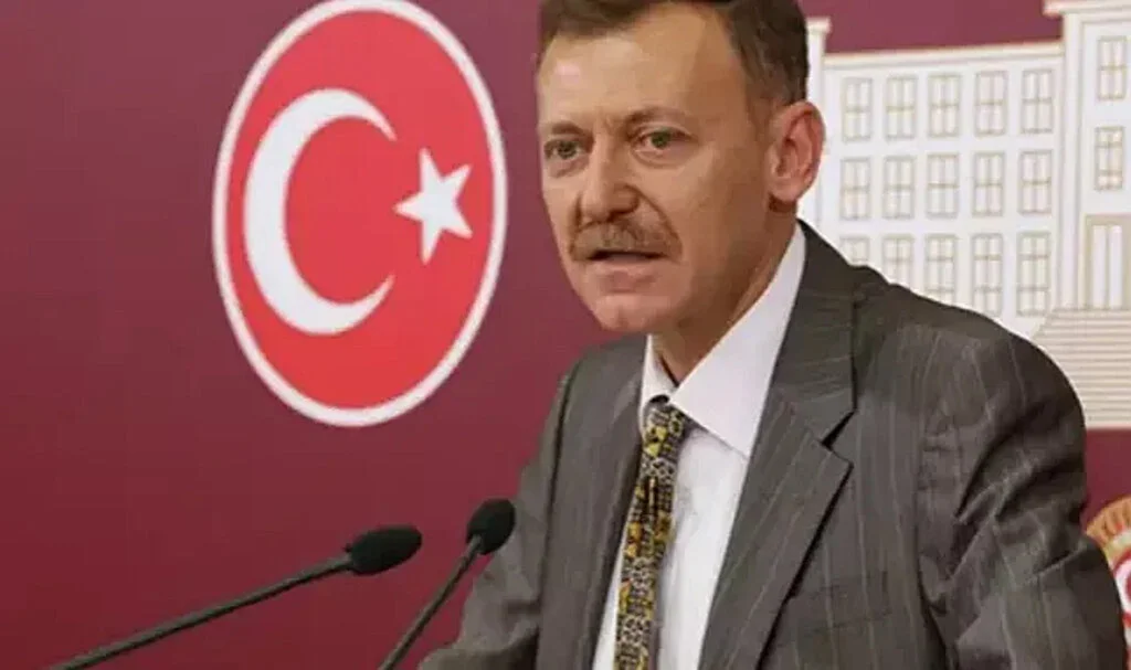 Kemal Kılıçdaroğlu, Aytuğ Atıcı'nın Görevine Son Verdi