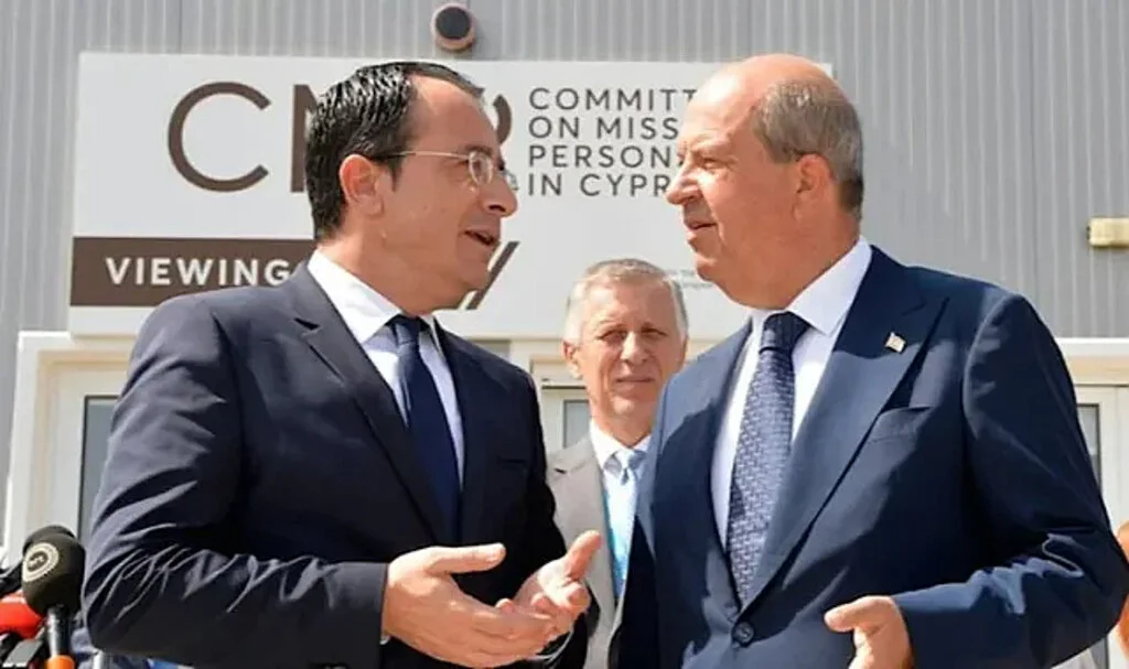 Kıbrıs’ta Liderlerden Dikkat Çeken Ziyaret
