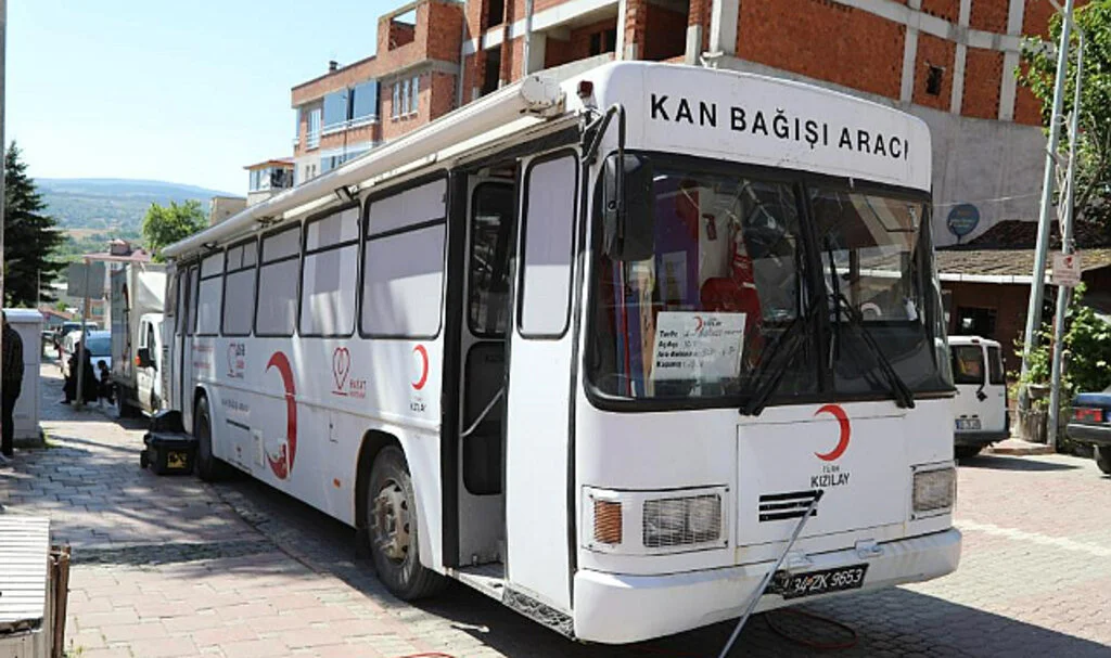 Kızılay Kavak'ta Kan Bağışı Topladı
