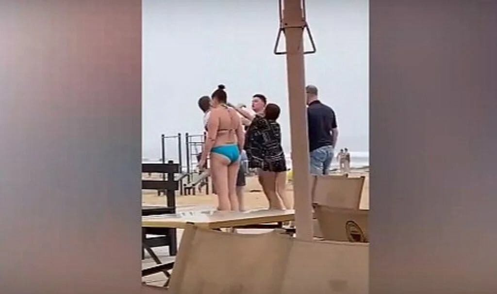 “Kocama Baktın” Kavgasında Ortalığı Birbirine Kattı! Yumruklar Havada Uçuştu