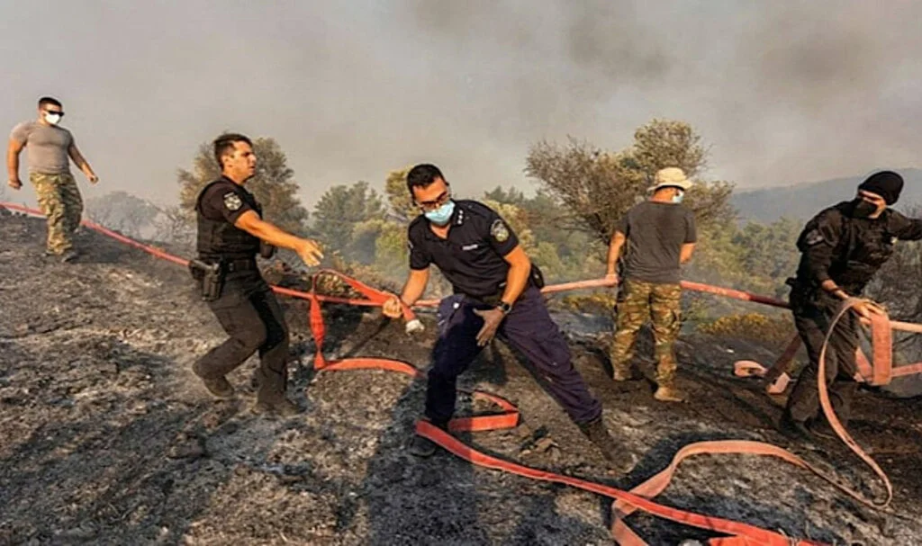 Miçotakis’ten Orman Yangını Açıklaması: Savaştayız