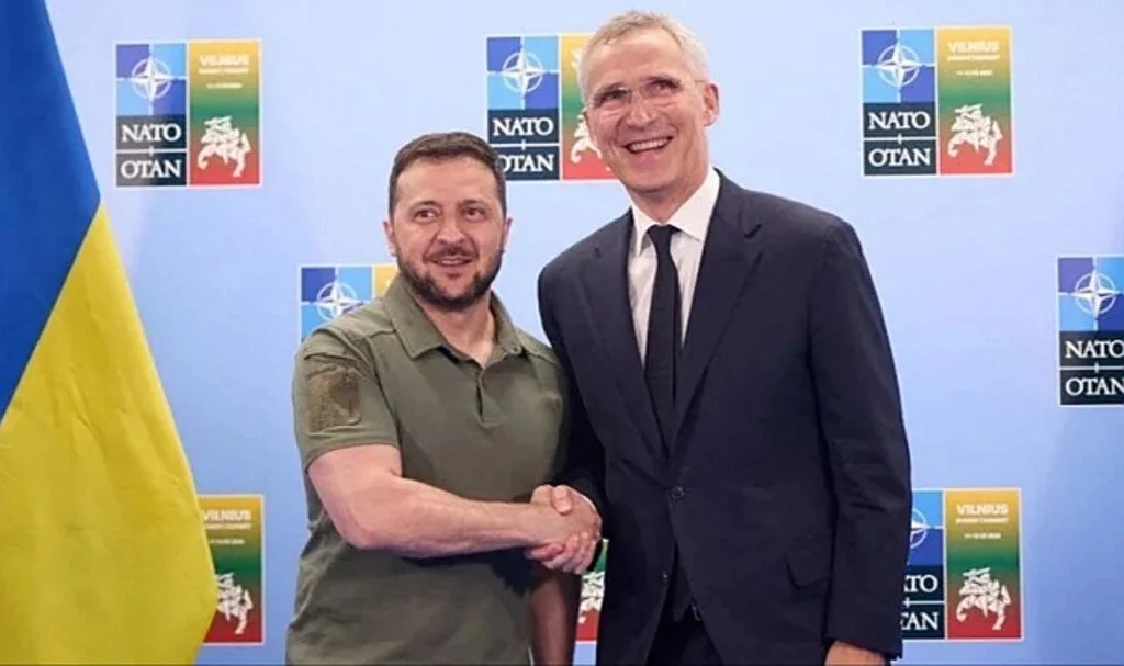 NATO Zirvesi'nde Konuşan Zelenski, Rusya'ya Meydan Okudu! Kremlin'den Aynı Ayarda Yanıt Geldi