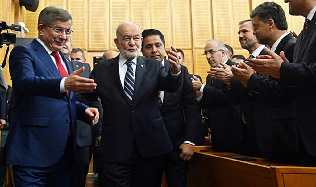 Saadet ve Gelecek Partisi, İlk Grup Toplantısı İçin Bir Arada