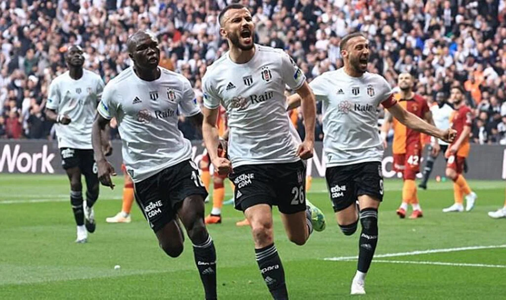 Saiss Beşiktaş'a veda etti