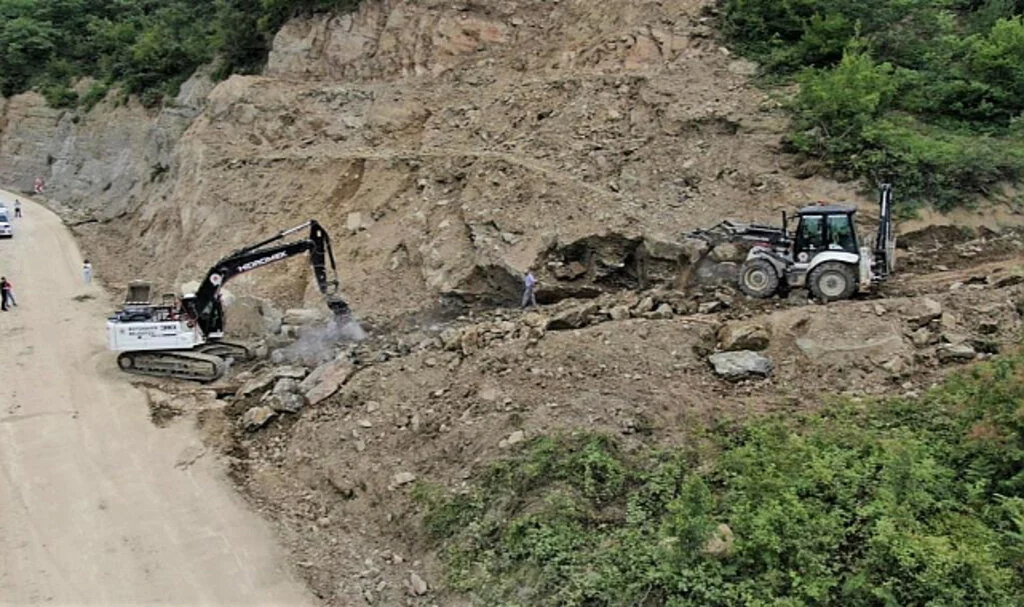 Samsun Büyükşehir'den Heyelana Karşı Tahkimat