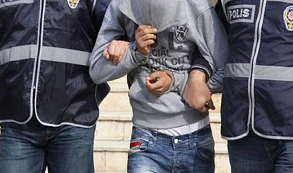 Samsun'da 14 Yaşındaki Kapkaç Şüphelisi Yakalandı