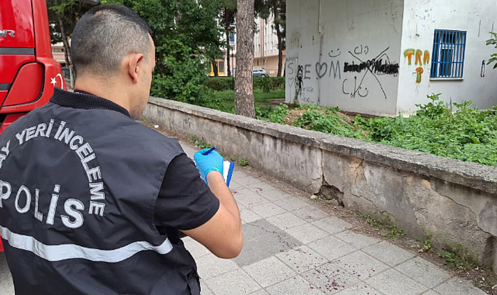 Samsun'da çıkan kavgada 2 kişi bıçakla yaralandı
