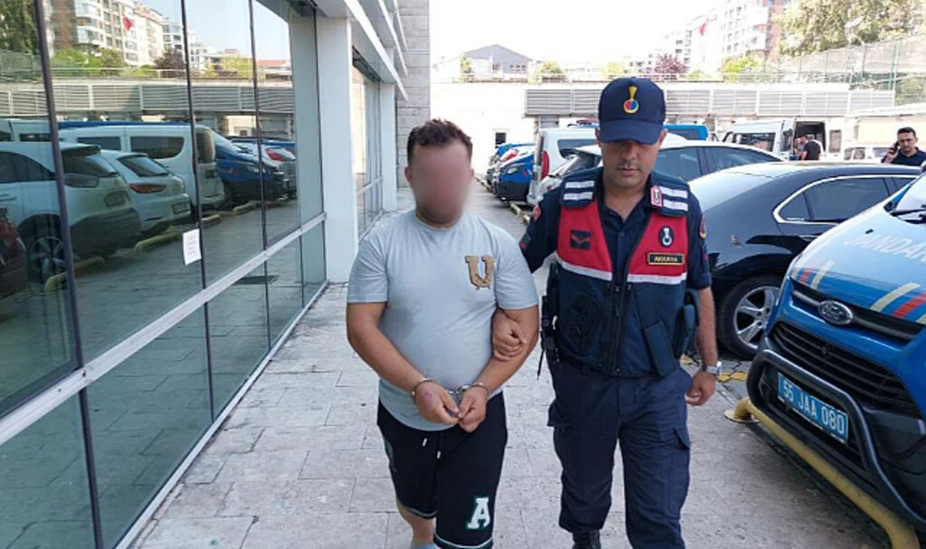 Samsun'da Jandarmanın Takibi Sonucu Uyuşturucuyla Yakalandı