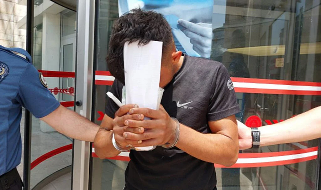 Samsun'da Kamyonetten 560 Kilo Demir Çalan Genç Tutuklandı