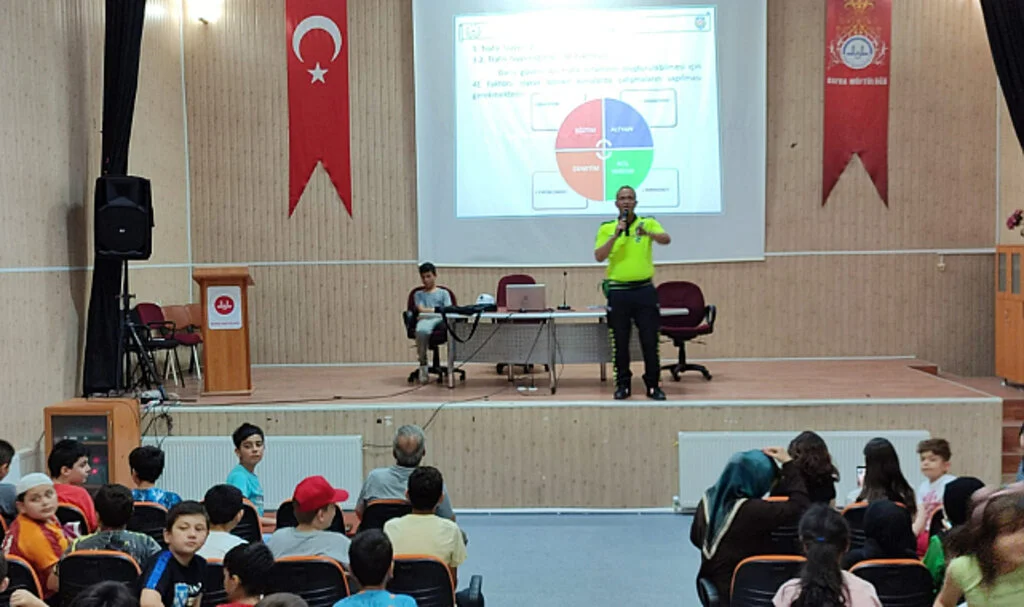 Samsun'da Kur'an Kursu Öğrencilerine Trafik Kuralları Öğretildi