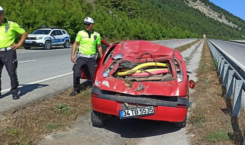 Samsun'da Otomobil Bariyere Çarptı: 1 Yaralı