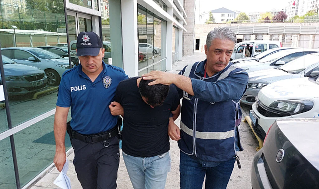 Samsun'da Sanal Bahiste Para Kaybedince Hırsızlık Yaptı 