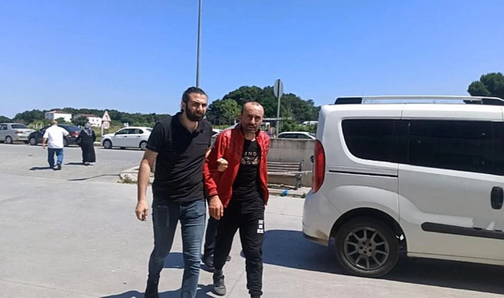 Samsun'da Sevdiği Kızla Gördüğü Genci Silahla Ağır Yaralayan Şahıs Tutuklandı