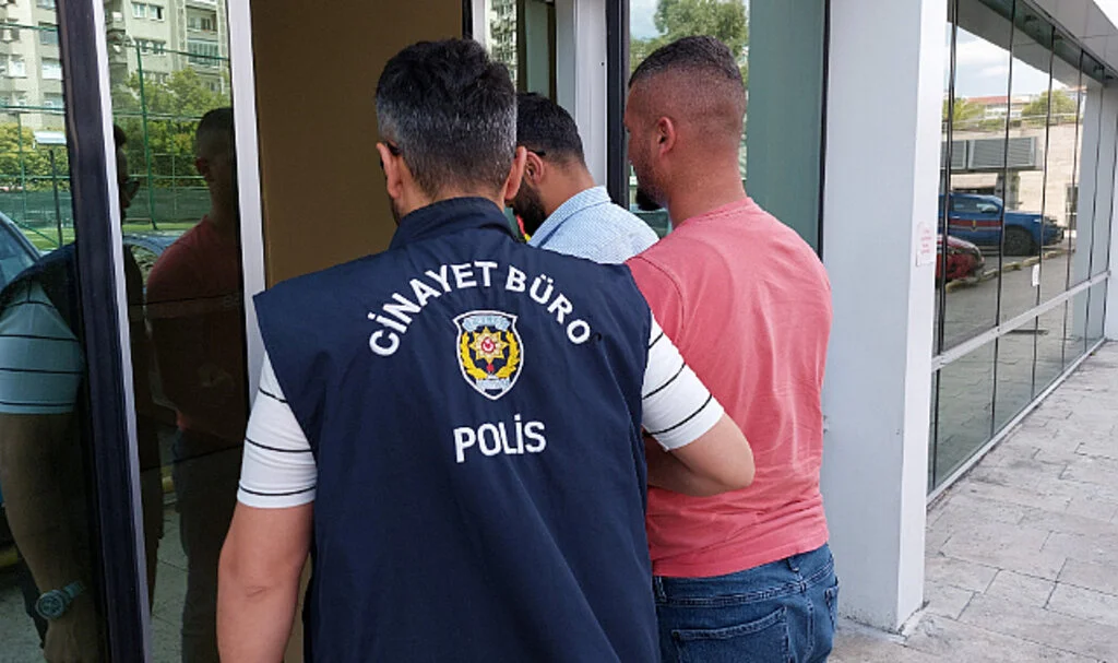 Samsun'da Telefonla Konuşurken Vurdular 