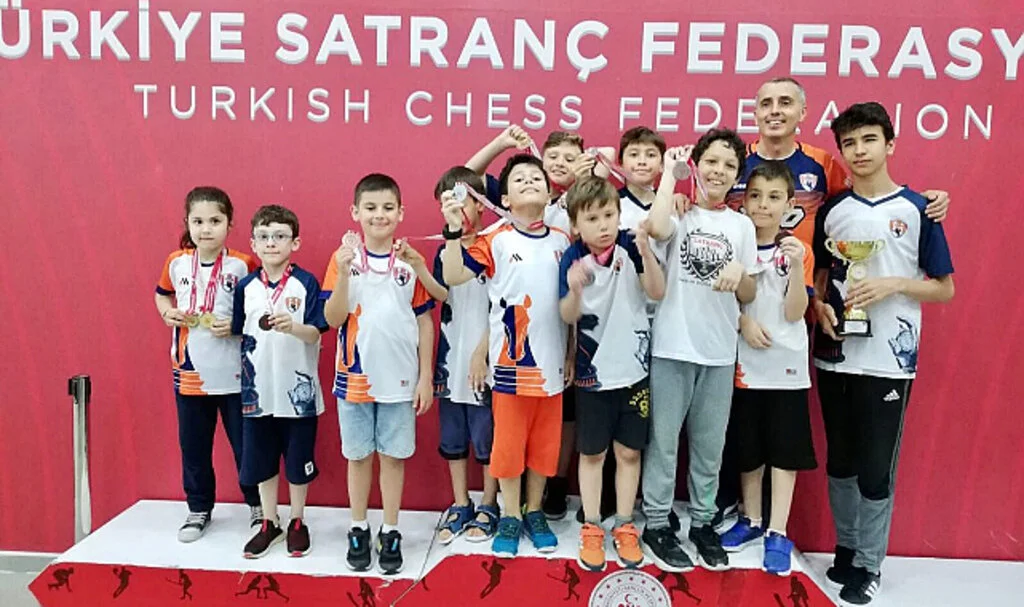 Satrançta Atakum Fırtınası