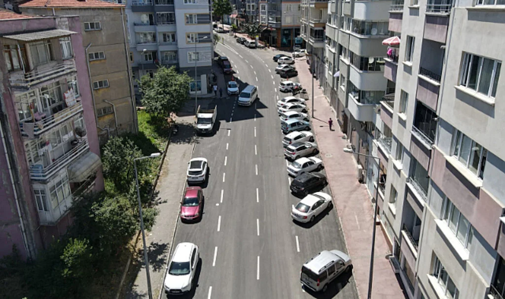 SBB İlkadım'ın yollarına el attı 