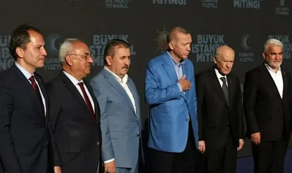 Seçimin Faturası Çok Ağır Oldu: Borç Stoku Bir Ayda 882 Milyar TL Arttı