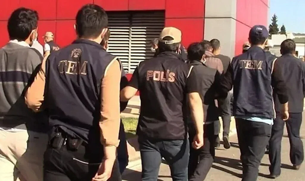Sınav Sorusu Dağıtan FETÖ’cülere Operasyon