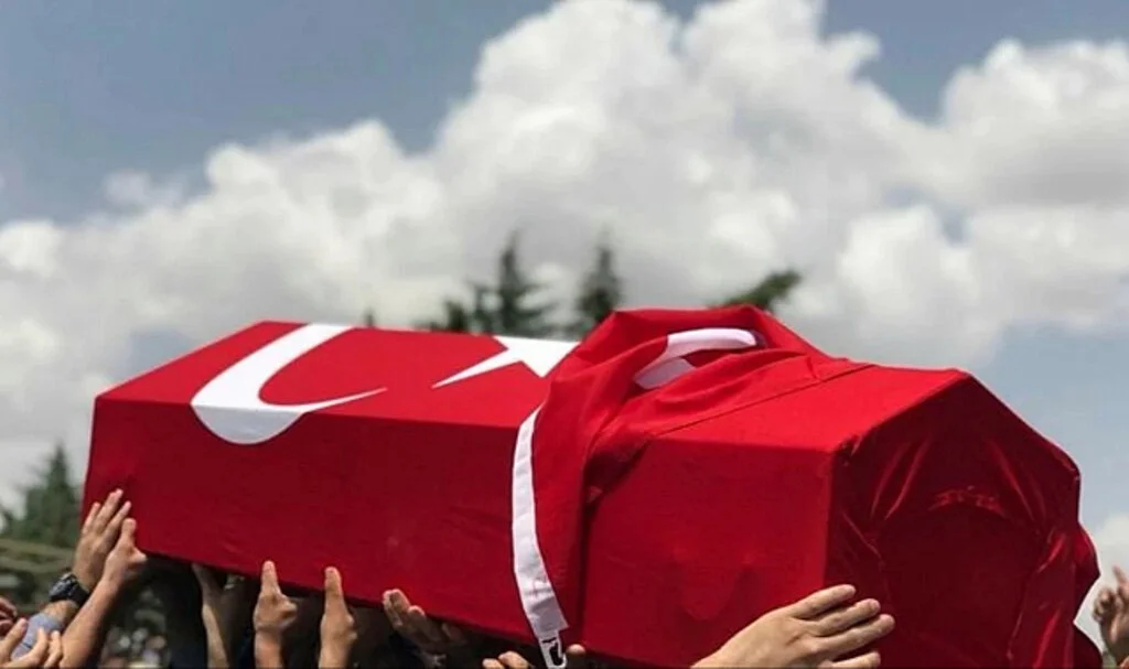 Son Dakika: Pençe-Kilit Harekatı Bölgesinde Teröristlerin Taciz Ateşi Sonucu 1 Askerimiz Şehit Oldu