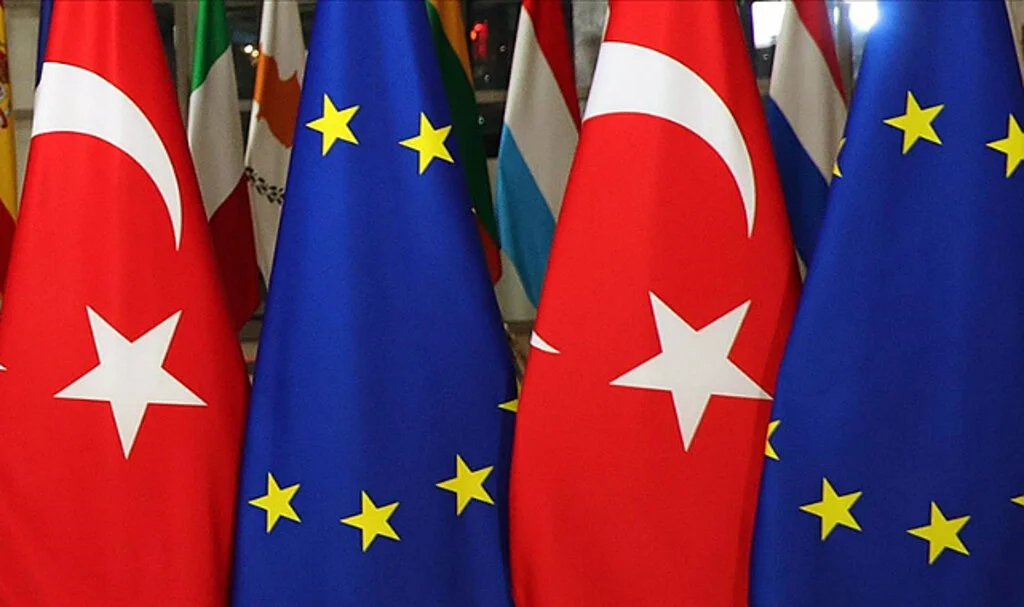 Spiegel: Türkiye'nin AB Üyesi Olması Durumunda Birlik Küresel Güç Faktörü Haline Gelebilir