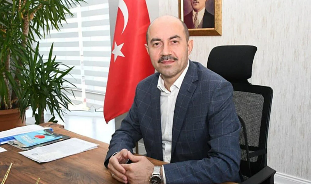 Terme Belediye Başkanı Kılıç'tan "15 Temmuz" Mesajı: Şehitlerimiz ve Gazilerimiz Kararlı ve Dik Duruşlarıyla Adeta Tarih Yazdı