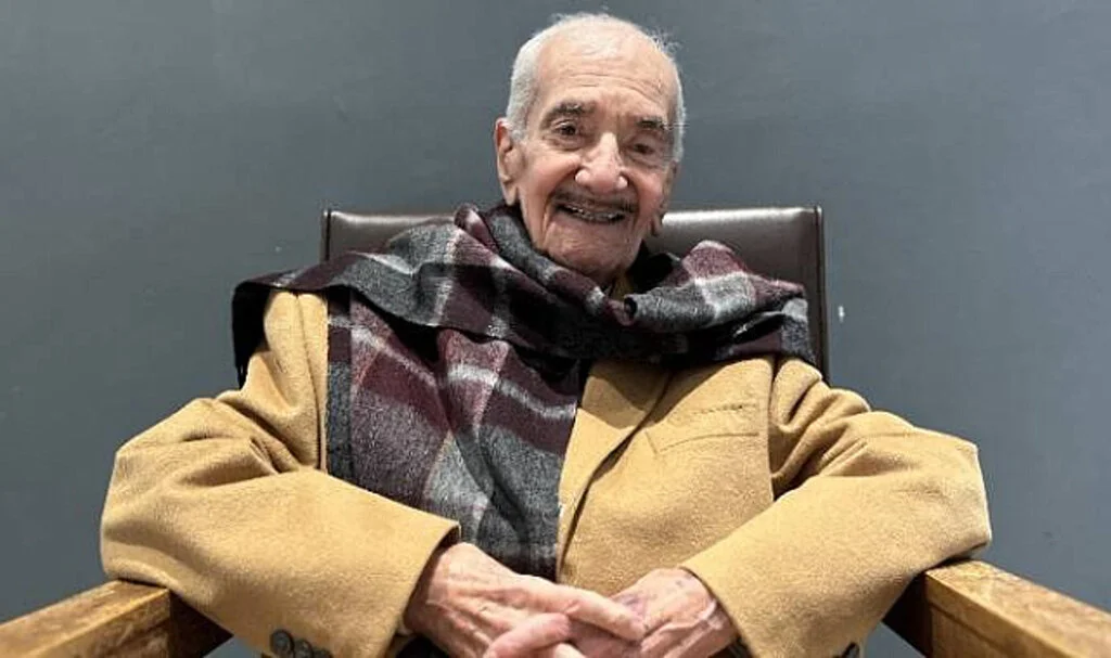 Usta senarist Safa Önal 92 yaşında hayatını kaybetti