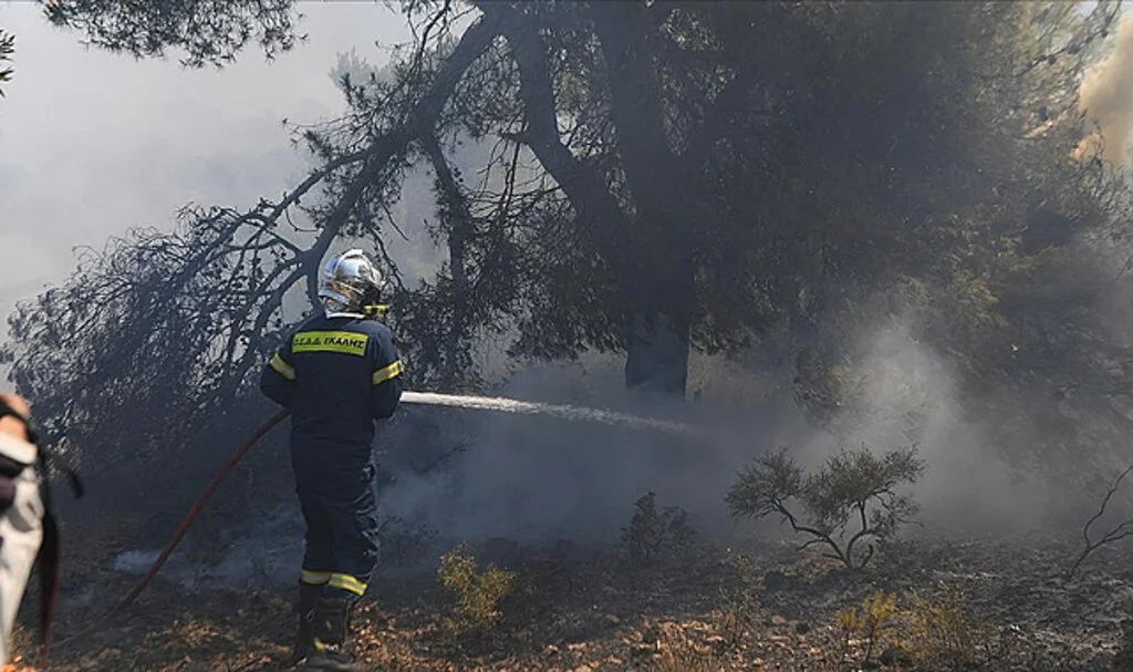 Yunanistan'da Son 24 Saatte 46 Orman Yangını Çıktı