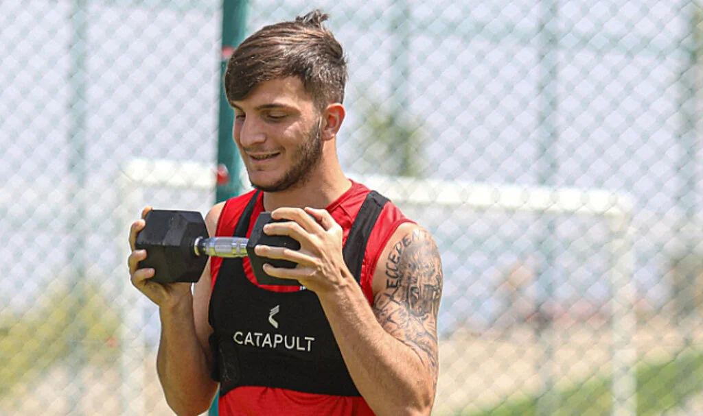 Yunus Emre sıkı çalışıyor